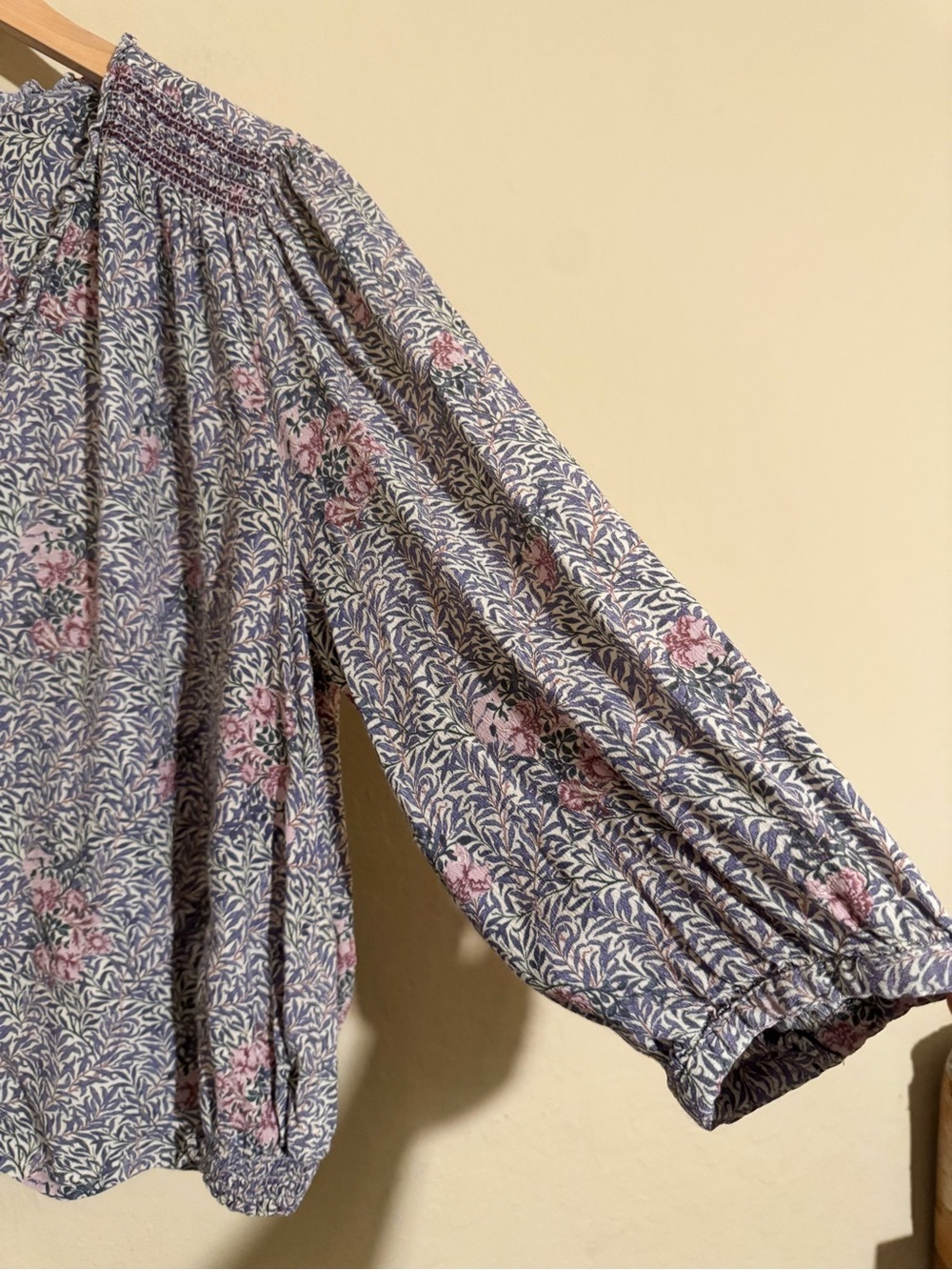 Caroll Paris 3/4 Sleeve Floral V-Neck Blouse size M - Picture 6 of 7